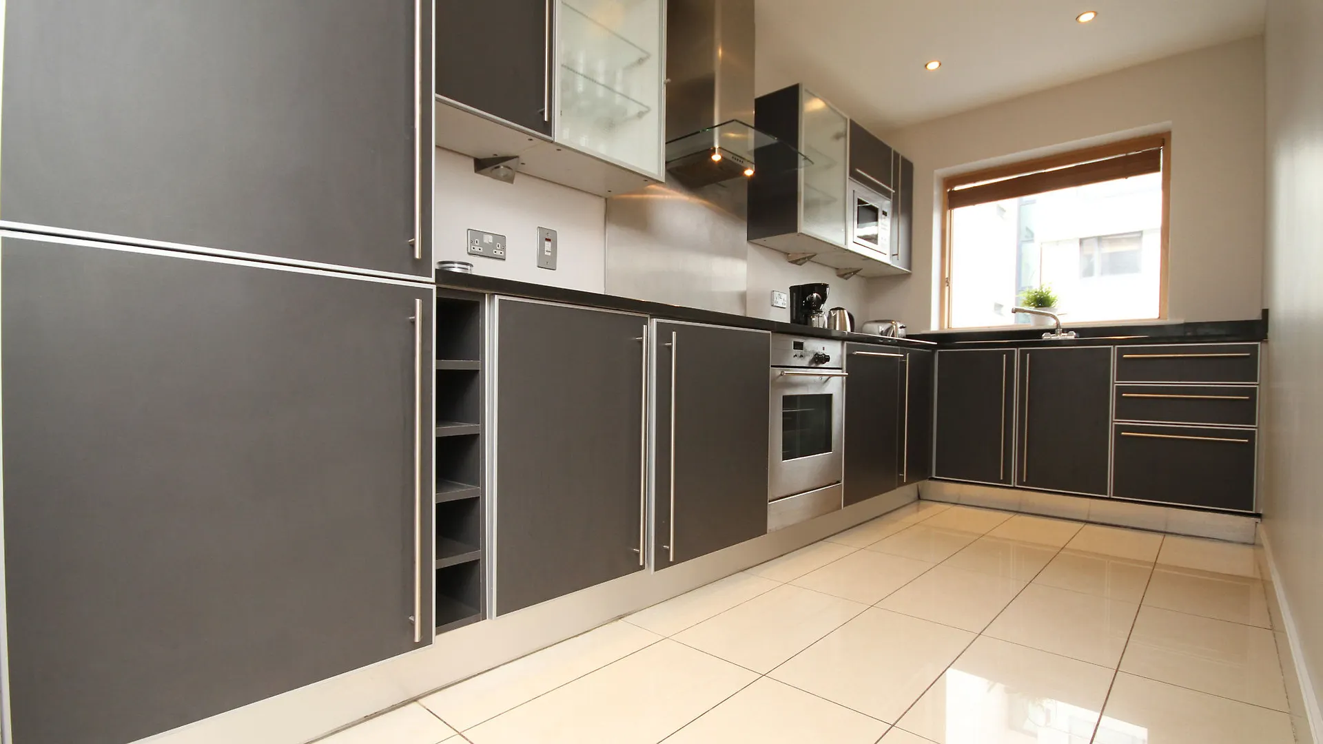 Grand Canal Quay - 3 Bedroom Apartment Dublin